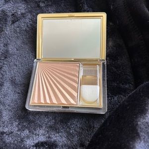 Estée Lauder Heatwave Highlighter-DISCONTINUED